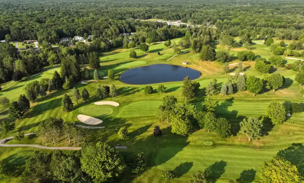 lincoln-hills-golf-club Aerial view of Lincoln Hills Golf Club surrounded by trees and residential areas